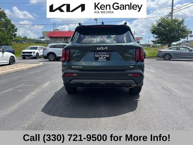 Photo of 2023 Aruba Green Kia Sorento