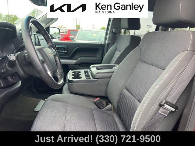 Photo of 2016 Red Chevrolet Silverado 1500