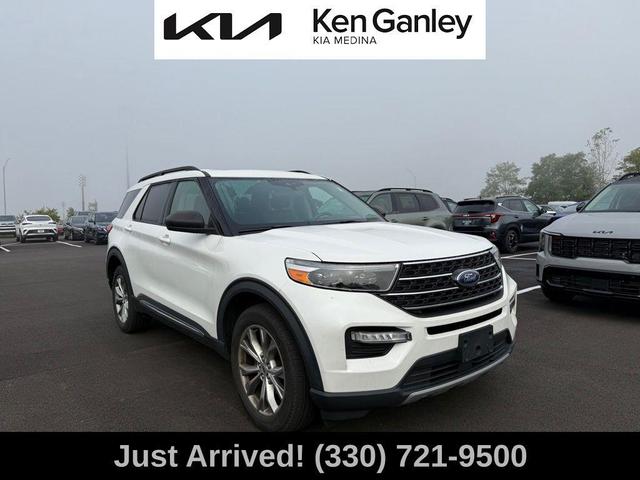 Photo of 2020 Oxford White Ford Explorer