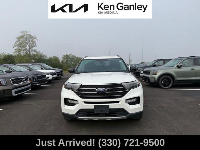 Photo of 2020 Oxford White Ford Explorer