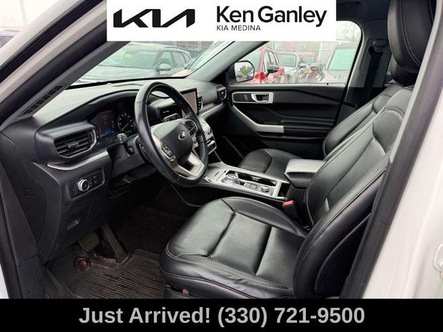 Photo of 2020 Oxford White Ford Explorer