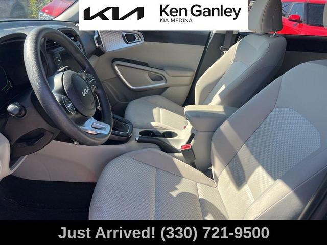 Photo of 2023 Gravity Gray Kia Soul
