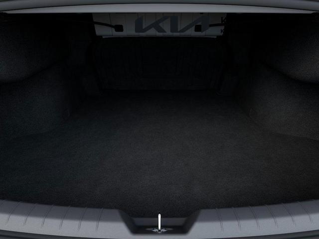 Photo of 2026 AURORABLACKPEAR Kia K5