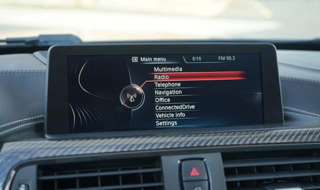 Photo of 2015 Mineral Gray Metallic BMW M3