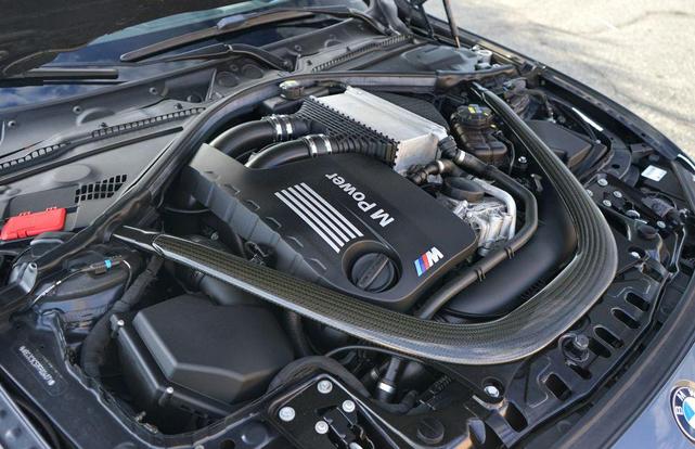 Photo of 2015 Mineral Gray Metallic BMW M3
