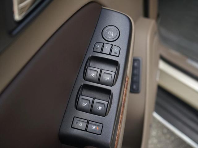 Photo of 2015 Tan Chevrolet Suburban