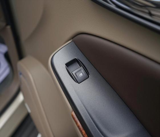 Photo of 2015 Tan Chevrolet Suburban