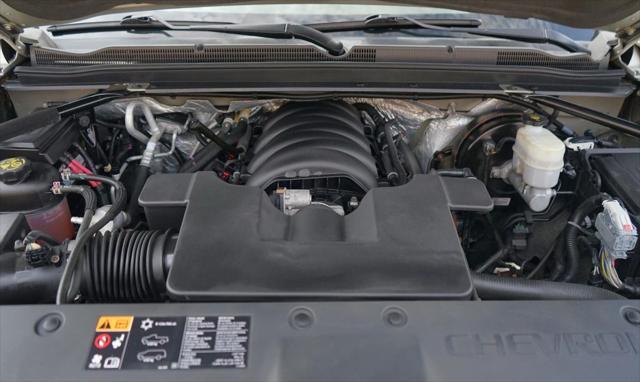 Photo of 2015 Tan Chevrolet Suburban
