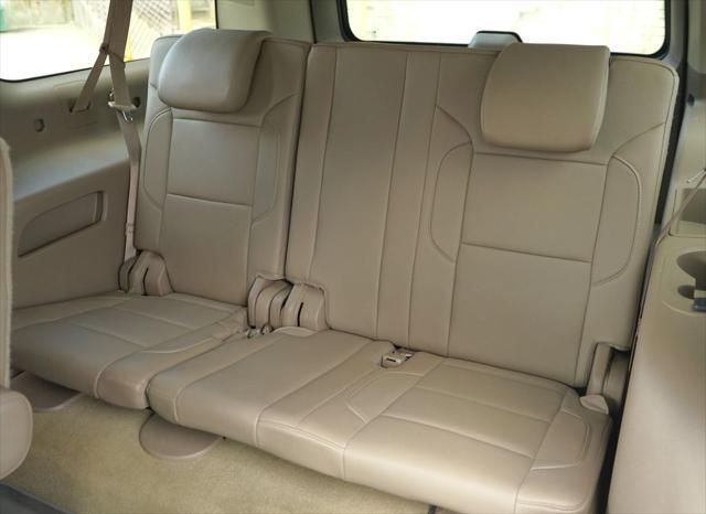 Photo of 2015 Tan Chevrolet Suburban