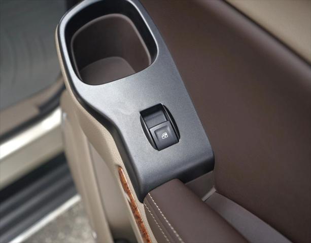 Photo of 2015 Tan Chevrolet Suburban