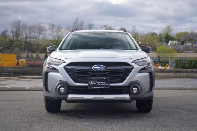 Photo of 2023 Ice Silver Metallic Subaru Outback