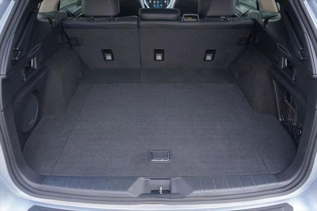 Photo of 2023 Ice Silver Metallic Subaru Outback