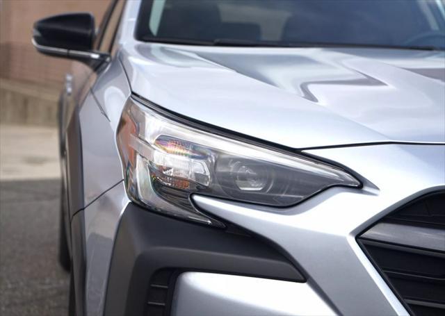 Photo of 2023 Ice Silver Metallic Subaru Outback