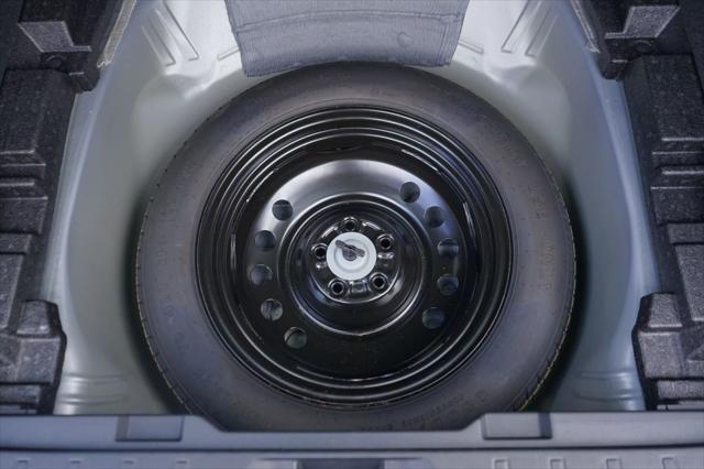 Photo of 2023 Ice Silver Metallic Subaru Outback