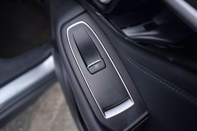 Photo of 2023 Ice Silver Metallic Subaru Outback