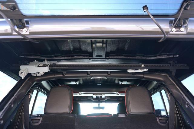 Photo of 2019 Gray Jeep Wrangler Unlimited