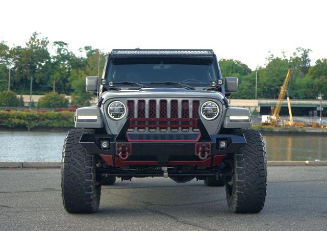 Photo of 2019 Gray Jeep Wrangler Unlimited