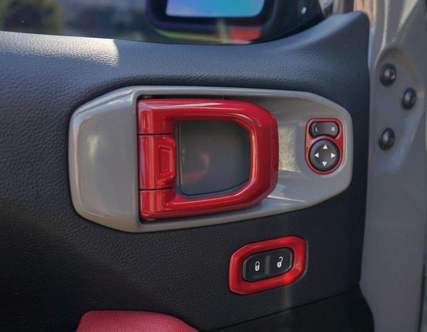 Photo of 2019 Gray Jeep Wrangler Unlimited