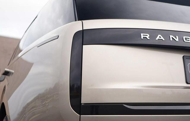 Photo of 2023 Gold Land Rover Range Rover