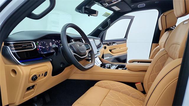 Photo of 2025 Bright White Clearcoat Jeep Grand Wagoneer
