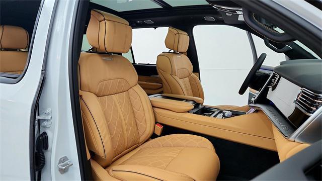 Photo of 2025 Bright White Clearcoat Jeep Grand Wagoneer