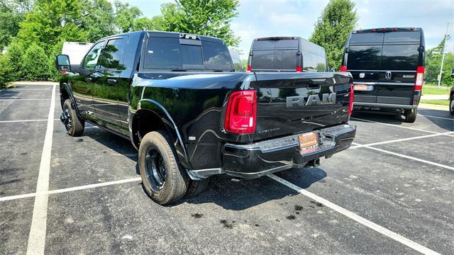 Photo of 2025 Diamond Black Crystal Pearlcoat RAM 3500