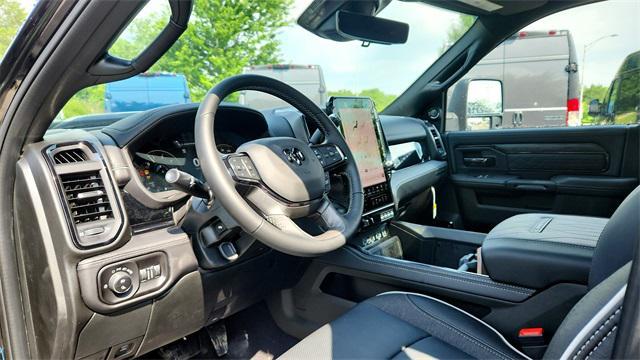 Photo of 2025 Diamond Black Crystal Pearlcoat RAM 3500