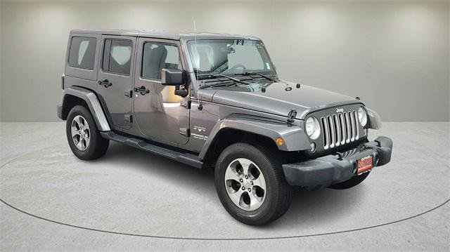 Photo of 2016 Granite Crystal Metallic Clearcoat Jeep Wrangler Unlimited
