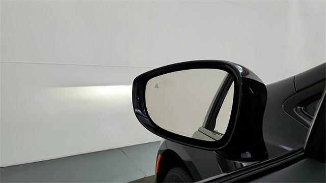 Photo of 2025 Diamond Black Crystal Pearlcoat Chrysler Pacifica
