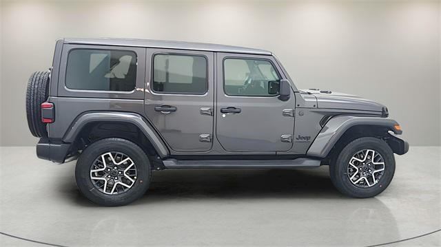 Photo of 2025 Granite Crystal Metallic Clearcoat Jeep Wrangler