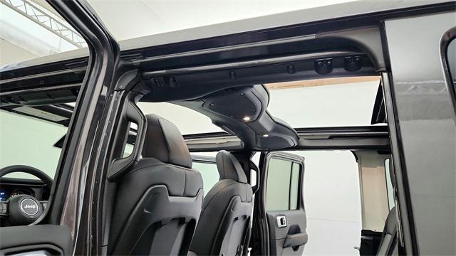 Photo of 2026 Granite Crystal Metallic Clearcoat Jeep Wrangler