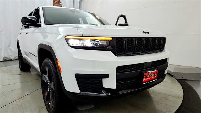 Photo of 2025 Bright White Clearcoat Jeep Grand Cherokee L
