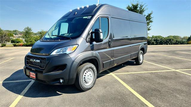 Photo of 2025 Granite Crystal Metallic Clearcoat RAM ProMaster 2500