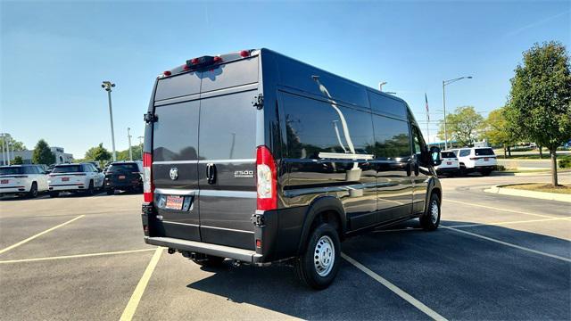 Photo of 2025 Granite Crystal Metallic Clearcoat RAM ProMaster 2500