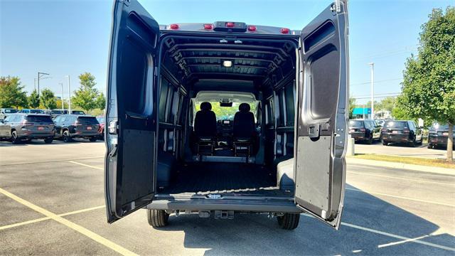 Photo of 2025 Granite Crystal Metallic Clearcoat RAM ProMaster 2500