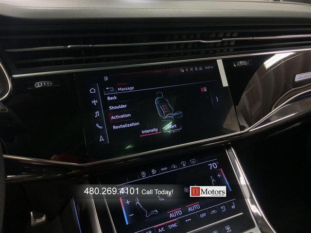 Photo of 2022 Florett Silver Metallic Audi RS Q8