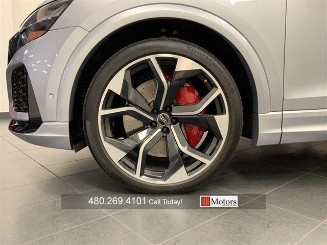 Photo of 2022 Florett Silver Metallic Audi RS Q8
