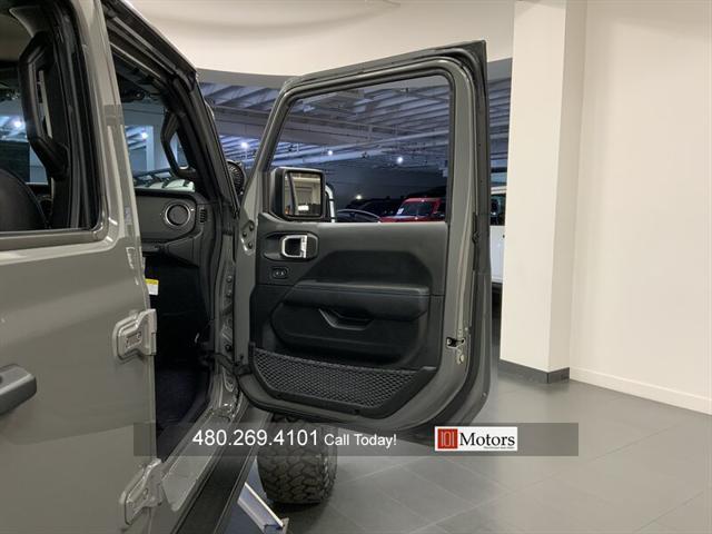 Photo of 2023 Sting-Gray Clearcoat Jeep Gladiator