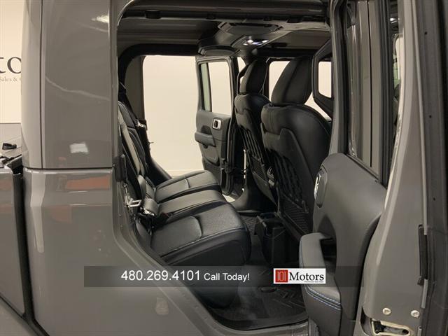 Photo of 2023 Sting-Gray Clearcoat Jeep Gladiator