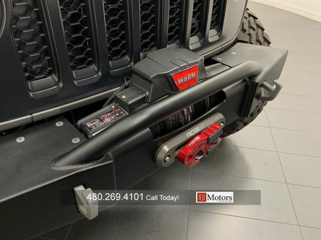 Photo of 2023 Sting-Gray Clearcoat Jeep Gladiator