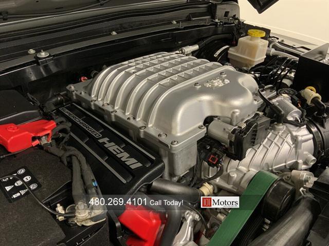Photo of 2023 Sting-Gray Clearcoat Jeep Gladiator