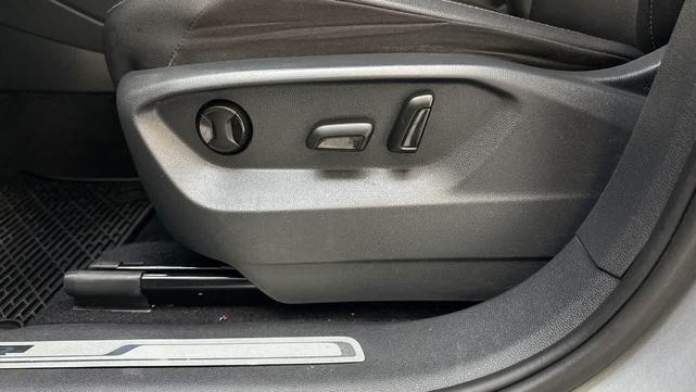 Photo of 2020 Pyrite Silver Metallic Volkswagen Tiguan