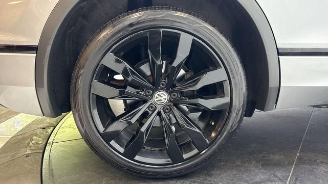 Photo of 2020 Pyrite Silver Metallic Volkswagen Tiguan