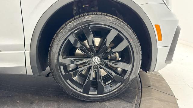 Photo of 2020 Pyrite Silver Metallic Volkswagen Tiguan