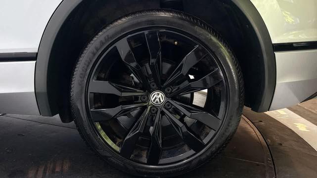 Photo of 2020 Pyrite Silver Metallic Volkswagen Tiguan