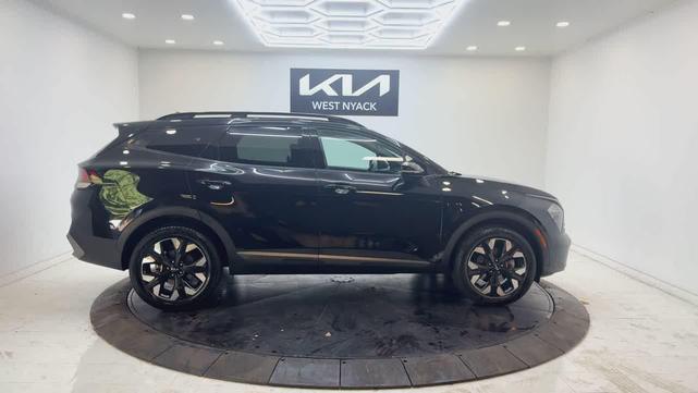 Photo of 2023 Ebony Black Kia Sportage