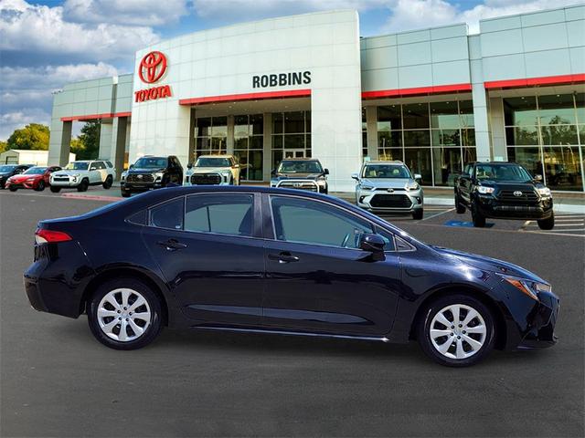 Photo of 2023 Black Toyota Corolla