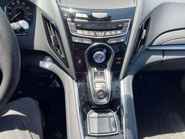 Photo of 2025 Platinum White Pearl Acura RDX