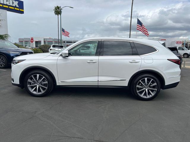 Photo of 2026 Platinum White Pearl Acura MDX