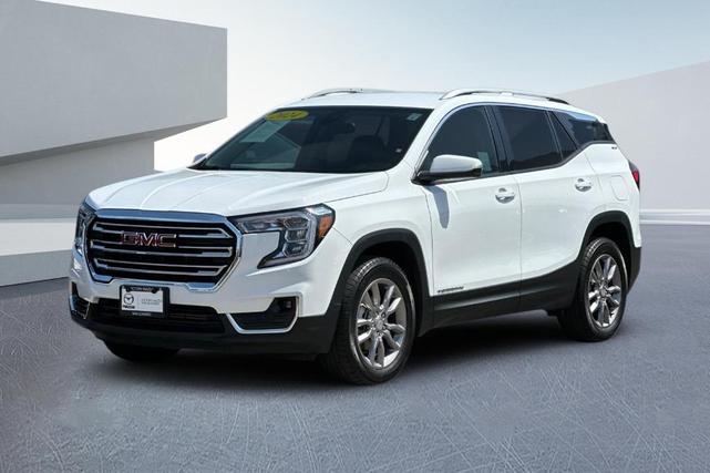 Photo of 2024 Summit White GMC Terrain